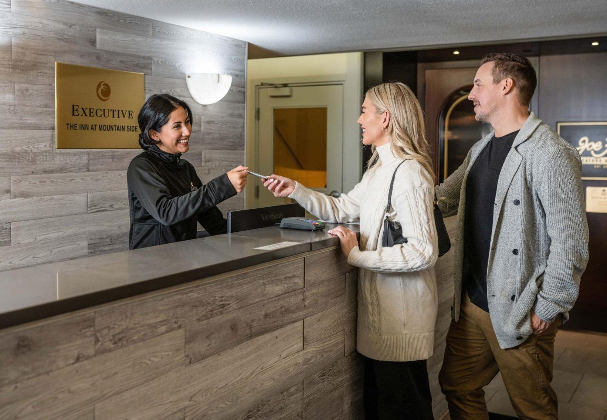 惠斯勒山边公寓式酒店 外观 照片